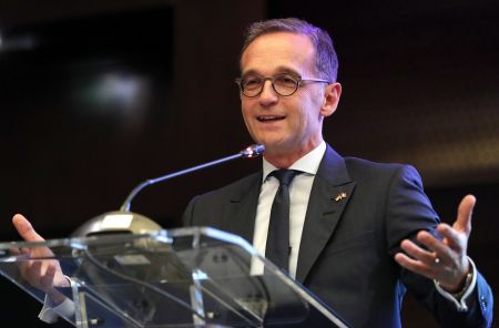 Χάικο Μάας: Μας εκνευρίζει που ο Τραμπ παρουσιάζει την Ευρώπη σαν εχθρό των ΗΠΑ