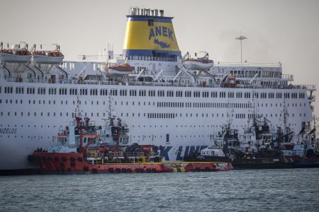 Έρευνα για τα αίτια της πυρκαγιάς στο πλοίο Ελ. Βενιζέλος