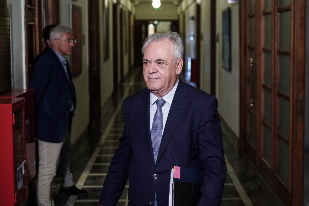 Δραγασάκης: Ο βασικός στόχος δεν συνάδει με περικοπή συντάξεων