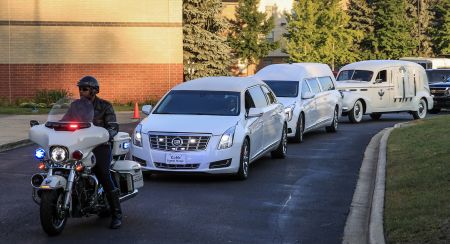 Πλήθος κόσμου αποχαιρέτησε την Αρίθα Φράνκλιν