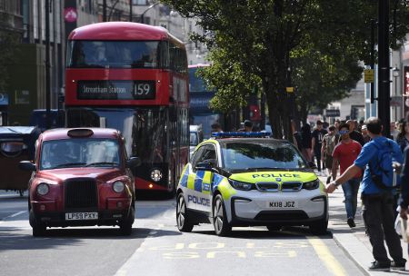 Τρεις άνδρες τραυματίστηκαν από επίθεση με «τοξική ουσία» στο Λονδίνο