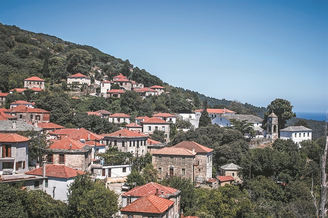 «Πάγωσαν» σε χωριά οι οικοδομικές άδειες
