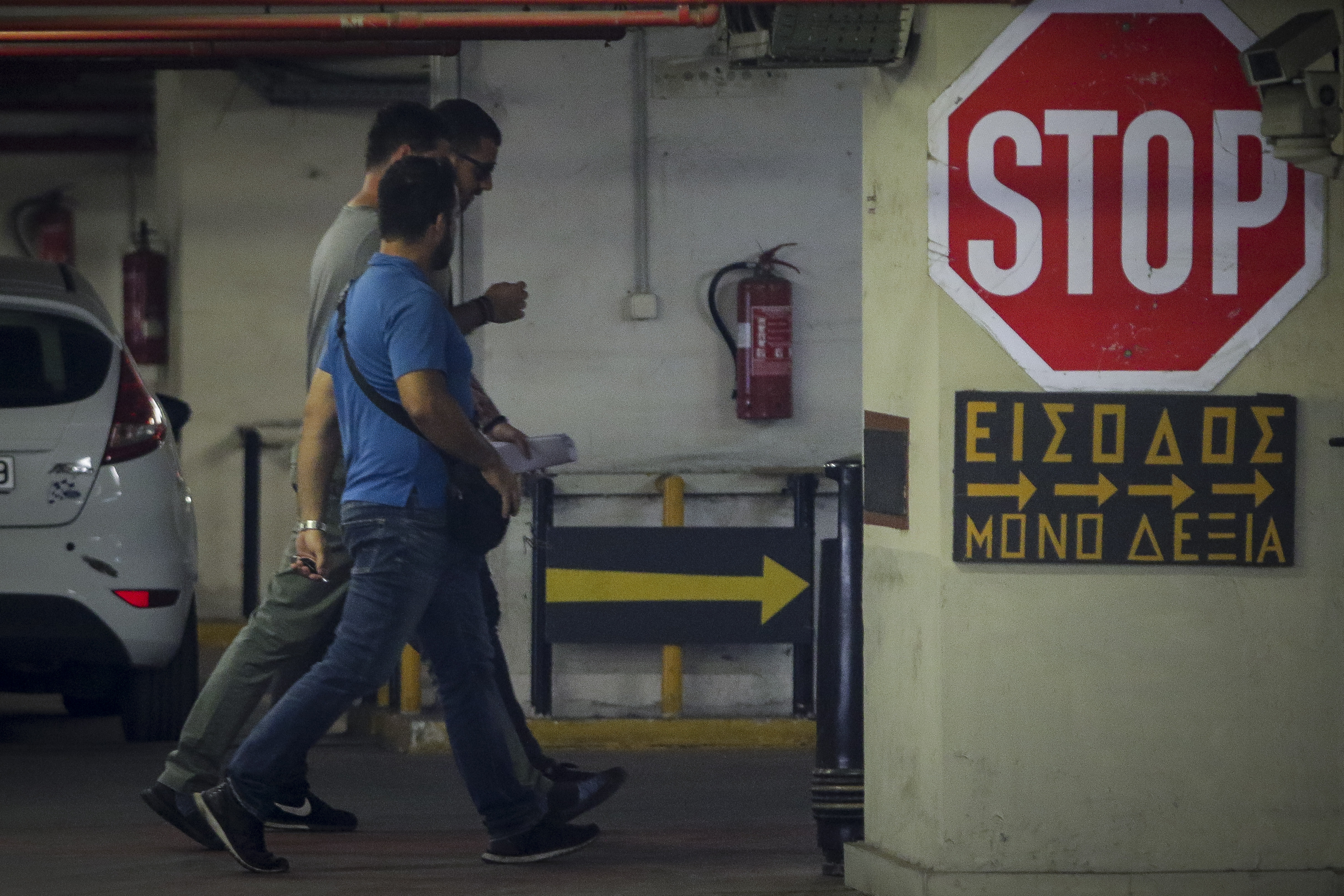 Στο «κόκκινο» η Εισαγγελία για τη «φάμπρικα αποφυλακίσεων»