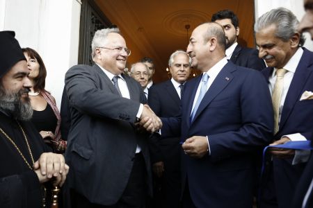 Τσαβούσογλου: Δεν θα δίναμε καταφύγιο σε προδότες που θα απειλούσαν την Ελλάδα – Κοτζιάς: Δεν φιλοξενούμε τρομοκράτες, εφαρμόζουμε το Διεθνές Δίκαιο