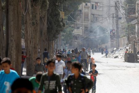 Οι άμαχοι εγκαταλείπουν την Ινλίμπ ενόψει της επίθεσης του συριακού στρατού