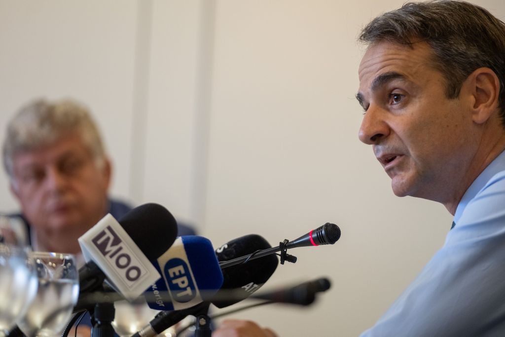 Μητσοτάκης για Τσίπρα: Να μην μπει στον κόπο να προνομοθετήσει πακέτο παροχών για την επόμενη 4ετία