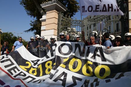 Συνεχίζει τις κινητοποιήσεις η ΠΟΕΔΗΝ