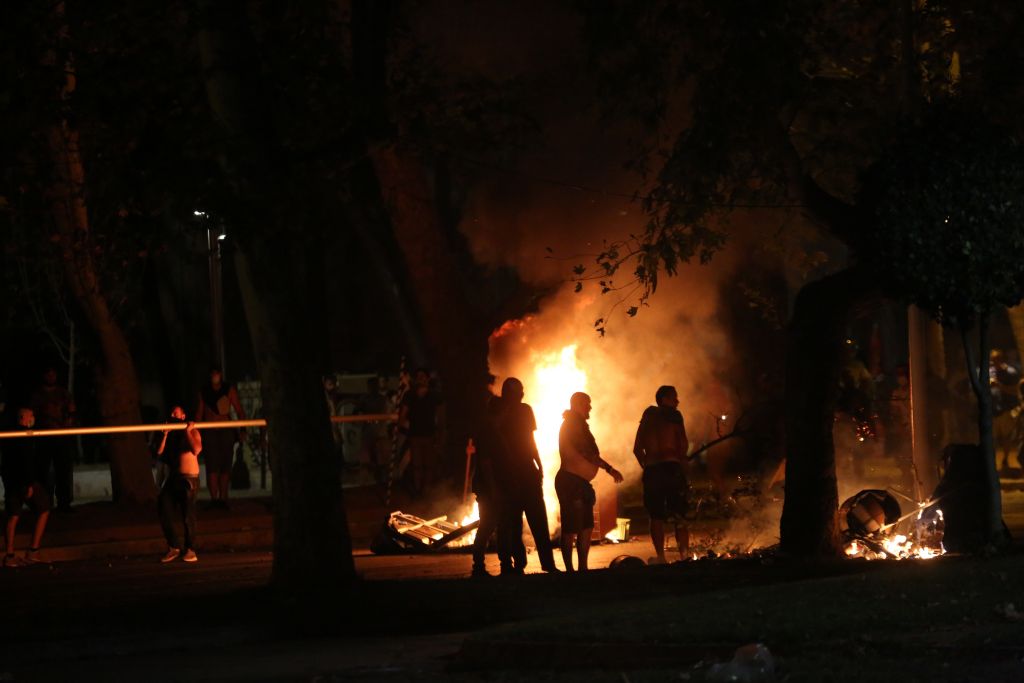 Πεδίο μάχης η Θεσσαλονίκη κατά την ομιλία του Πρωθυπουργού στη ΔΕΘ