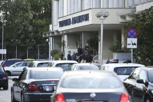 Παζάρι για τις συντάξεις στη συνάντηση θεσμών-οικονομικού επιτελείου