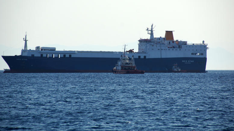 Μηχανική βλάβη σε φορτηγό πλοίο στη θαλάσσια περιοχή μεταξύ Κύθνου και Σύρου
