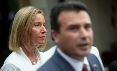 Μογκερίνι: Οι πολίτες της πΓΔΜ «κρατούν τα κλειδιά» για την είσοδο στην ΕΕ