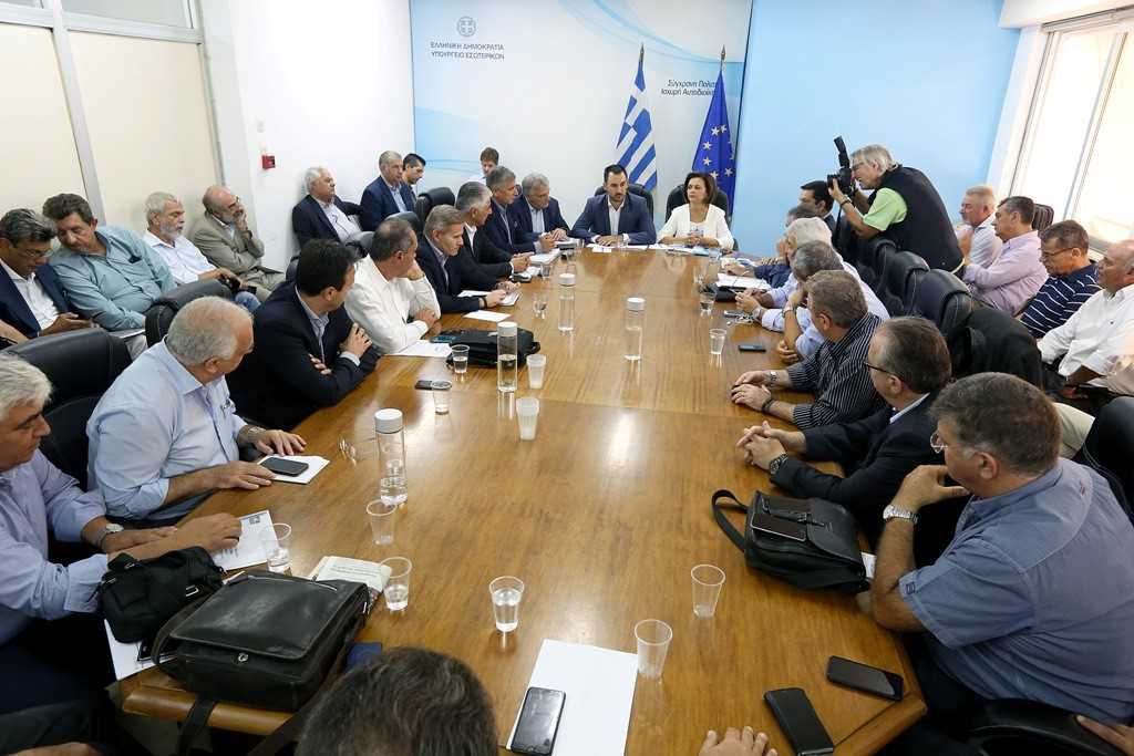 Συνάντηση Χαρίτση – ΚΕΔΕ:  Νέες προσλήψεις σε δήμους και χρηματοδότηση δημιουργίας νέων παιδικών σταθμών