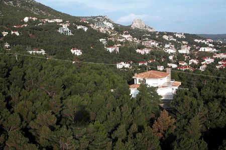 Κλείνουν οι δρόμοι στην εκτός σχεδίου δόμηση