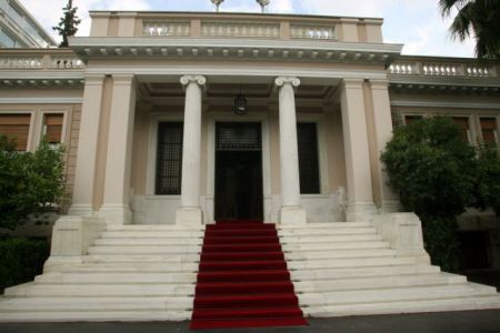Μαξίμου για Μητσοτάκη: Εξήγγειλε μνημόνιο που οδηγεί στο ΔΝΤ