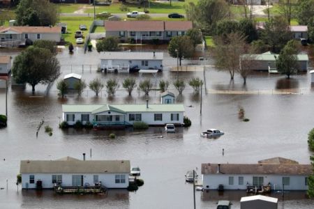 Συνεχίζουν να μετρούν απώλειες από τον κυκλώνα στις ΗΠΑ