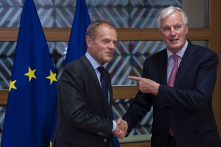 Τουσκ: Έκτακτη σύνοδο κορυφής με θέμα το Brexit