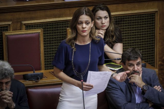 Υπερψηφίστηκε η τροπολογία για τον κατώτατο μισθό