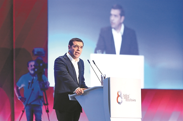 «Κουρεύουν» τις παροχές Τσίπρα στο παζάρι για τις συντάξεις