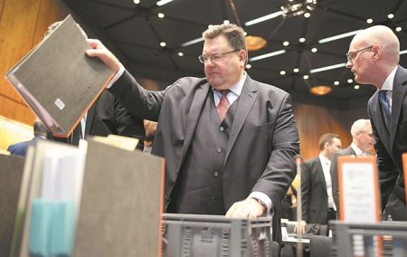 Απαιτούν €9,2 δισ. οι μέτοχοι από τη VW για το dieselgate