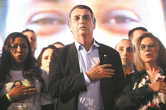 Ο ακροδεξιός λαϊκισμός επελαύνει και στη Βραζιλία