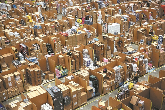 Πού οφείλονται και τι θα φέρουν οι «τρελές» αυξήσεις της Amazon