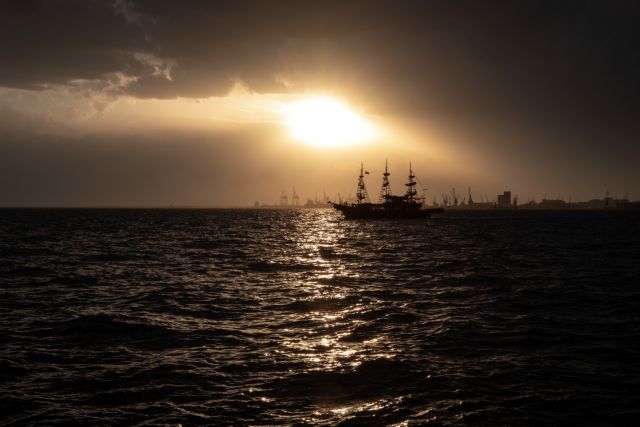 Τουρίστες έπεσαν στο Θερμαϊκό