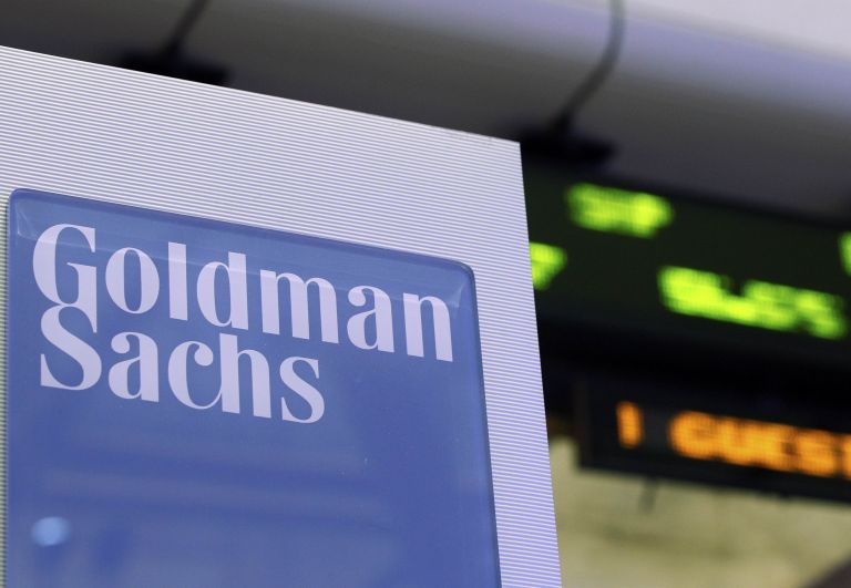 Goldman Sachs για ελληνικές τράπεζες: Πιέσεις στα έσοδα, πρόοδος στα NPLs