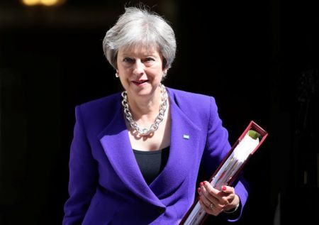Βρετανία: Κορυφαίοι υπουργοί στηρίζουν τις προτάσεις Μέι για το Brexit