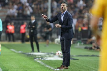 ΑΕΚ – Ουζουνίδης: Τι είπε στους παίκτες μετά την ήττα από τον ΠΑΟΚ