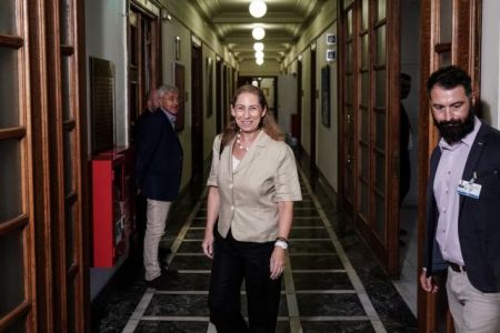 Προχωρούν οι διορισμοί συγγενών των θυμάτων στο Μάτι στο Δημόσιο