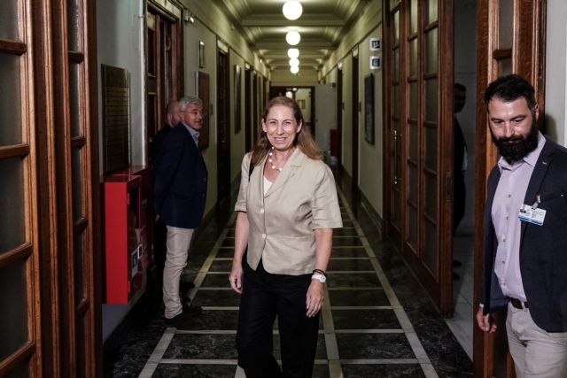 Προχωρούν οι διορισμοί συγγενών των θυμάτων στο Μάτι στο Δημόσιο