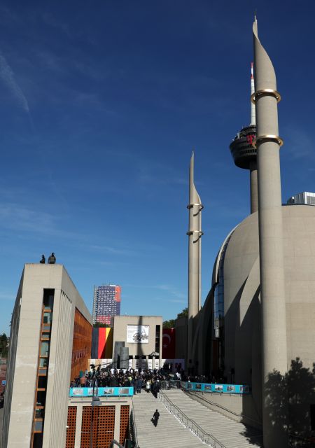 Γερμανία: Ο Ερντογάν εγκαινιάζει μεγάλο Τέμενος στην Κολονία