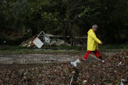 Το Μαντούδι μετρά τις πληγές του από το πέρασμα του «Ζορμπά»