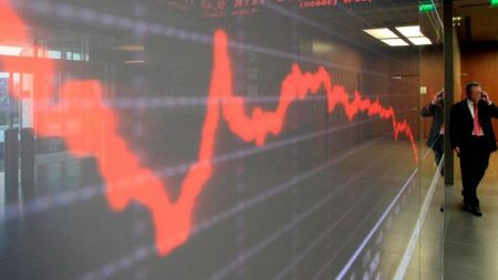 Μαξίμου: Για το κραχ φταίνε οι κερδοσκόποι