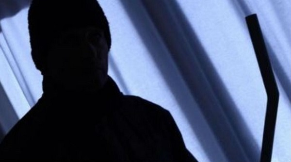 Κάτια Νιάκαρη : Με έδεσαν και με χτύπησαν μπροστά στο παιδί μου