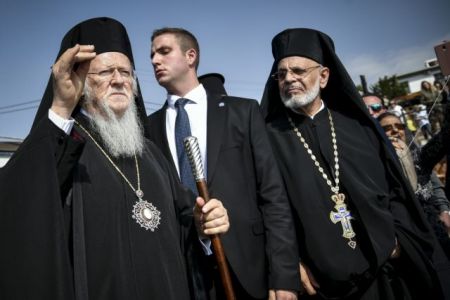 Μάτι – Οικουμενικός Πατριάρχης: Τρισάγιο στη μνήμη των θυμάτων της φονικής πυρκαγιάς