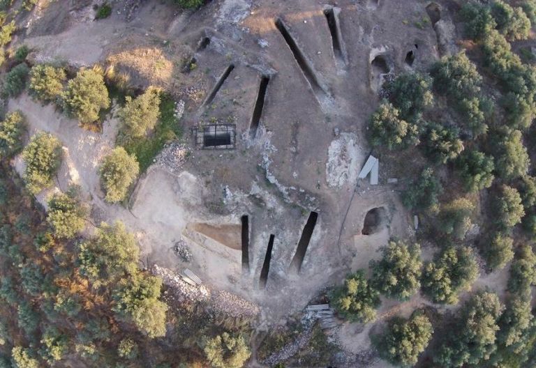 Ασύλητος θαλαμοειδής τάφος εντοπίστηκε στη Νεμέα | tovima.gr