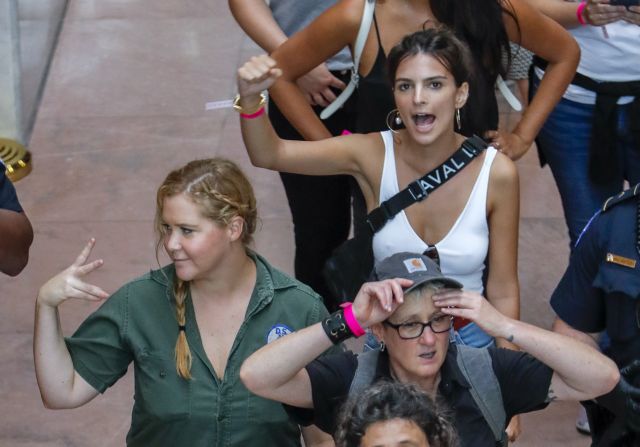 Τον Σόρος κατηγορεί για τις διαδηλώσεις κατά Κάβανο ο Τραμπ