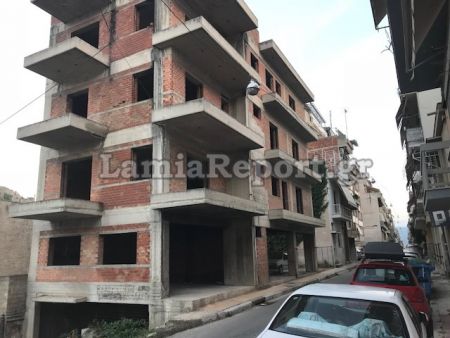 Λαμία: Δύο παιδιά έπεσαν σε φρεάτιο οικοδομής