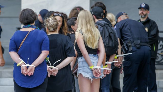 ΗΠΑ: Διαδηλωτές καταγγέλουν τον διορισμό Κάβανο