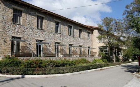 Πυρκαγιά στο Γηροκομείο Αθηνών – Εξι άτομα στο νοσοκομείο