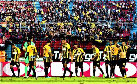 Στήριξη από τον κόσμο του Αρη σε παίκτες και προπονητή