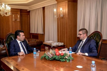 Να αποκηρύξει τη Συμφωνία των Πρεσπών ζητά από τον Ζάεφ το VMRO