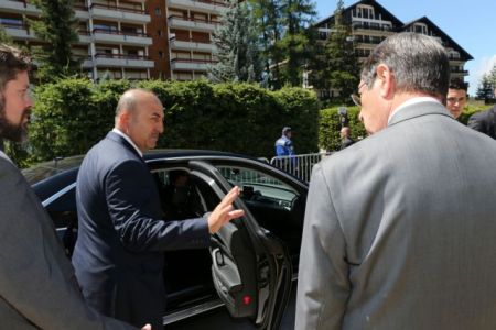 Αναστασιάδης – Τσαβούσογλου: Μυστική συνάντηση