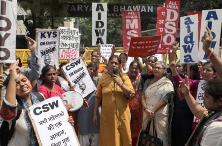 Ινδία: Επίθεση σε κορίτσια – 34 μεταφέρθηκαν σε νοσοκομεία