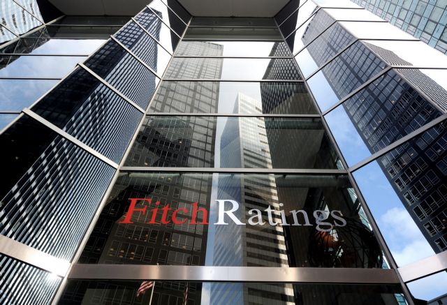 Fitch upgrades Greek banks, strait on the heels of shares crash