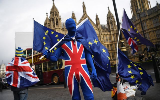 Brexit: Σενάρια εξόδου χωρίς συμφωνία με την ΕΕ