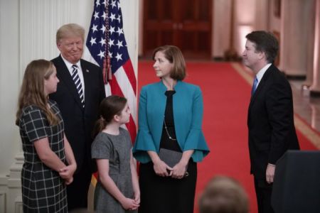 Τραμπ: Εξ ονόματος του έθνους ζητώ συγγνώμη από τον Μπρετ και το σύνολο της οικογένειας Κάβανο