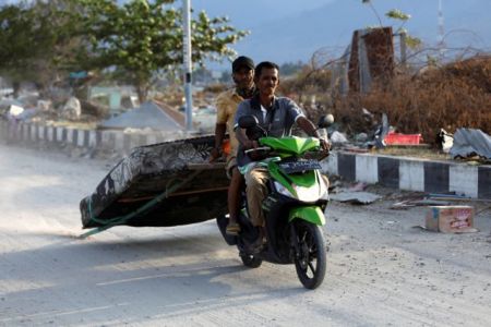 Ινδονησία: Στους 2.045 οι νεκροί από σεισμό και τσουνάμι