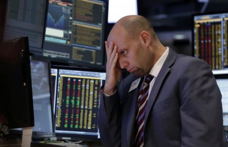 Ανησυχία στις διεθνείς αγορές μετά τη βουτιά του Dow Jones  – Για «διόρθωση» κάνει λόγο ο Τραμπ